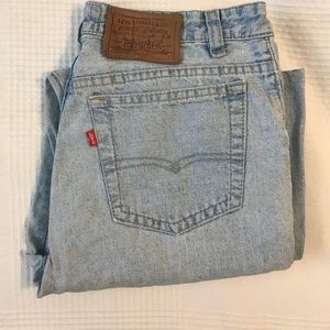 Vintage Levi’s Light wash crop flare, fit size 29